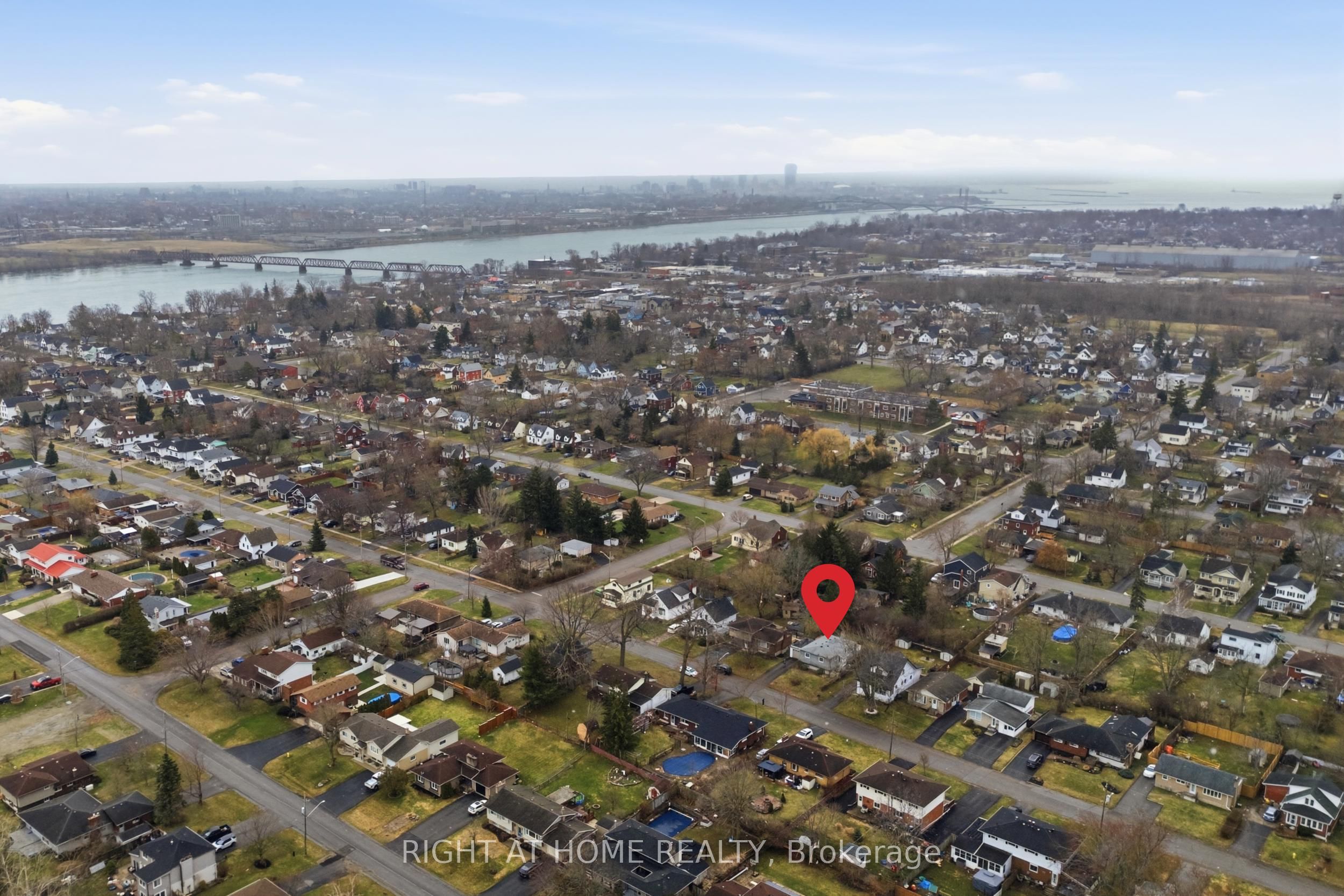 313 Bowen Road, Fort Erie, ON, L2A 2Z1