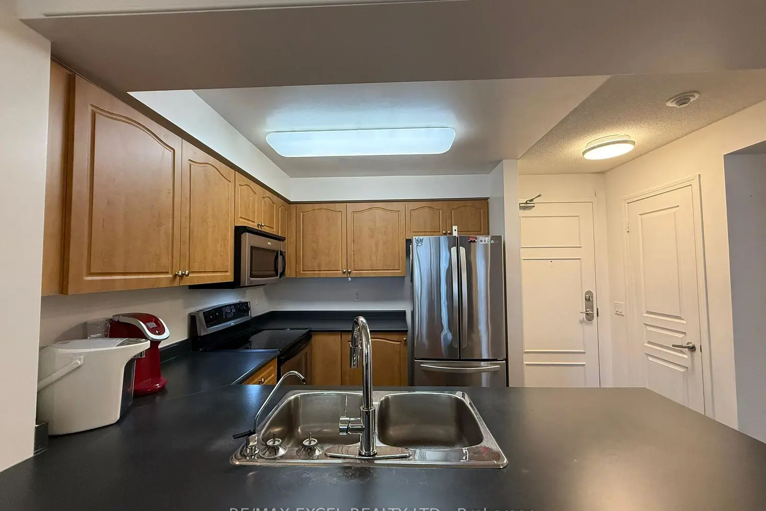 Additional image 5 of 350 Red Maple Road 712