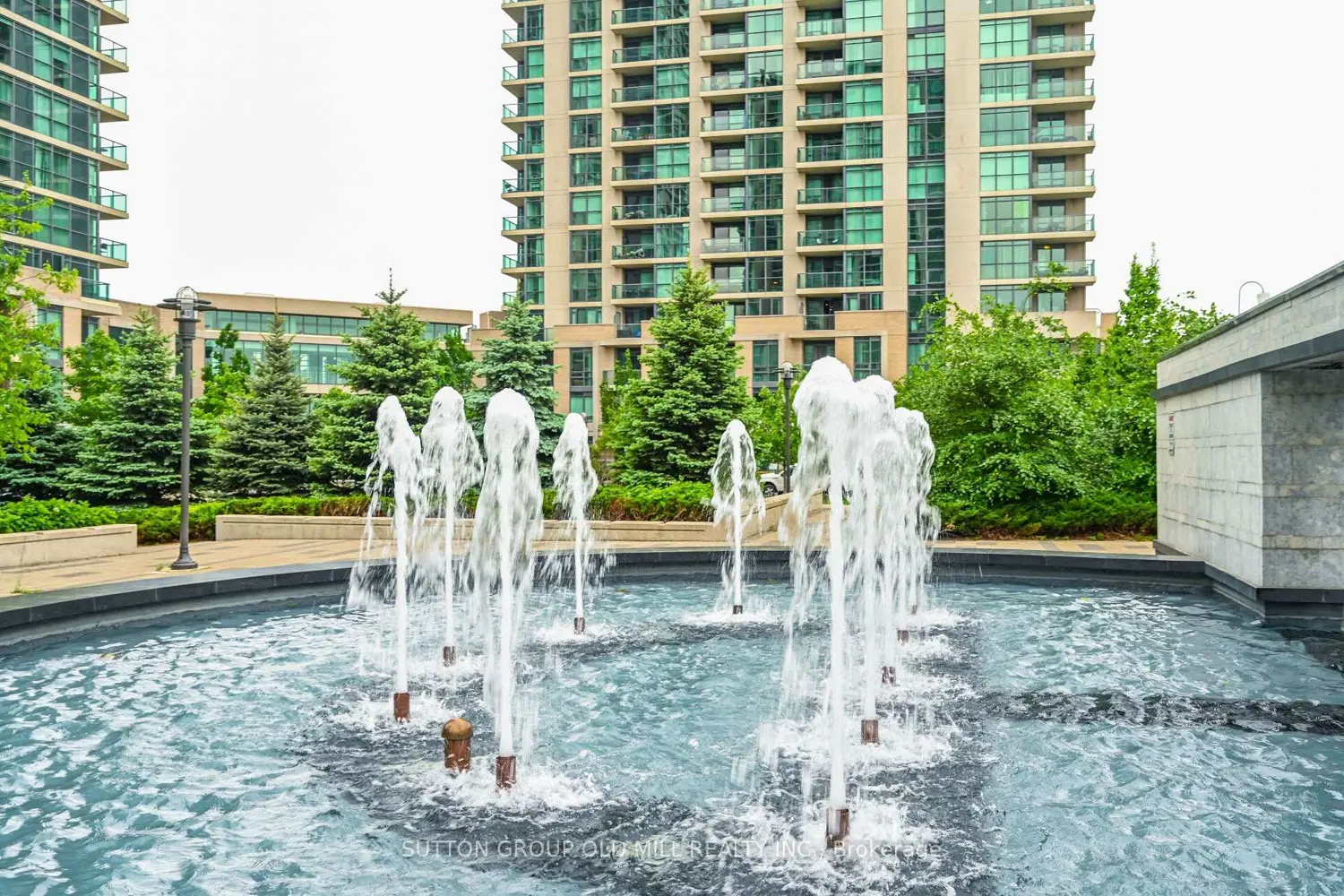 Additional image 2 of 215 Sherway Gardens Road 609