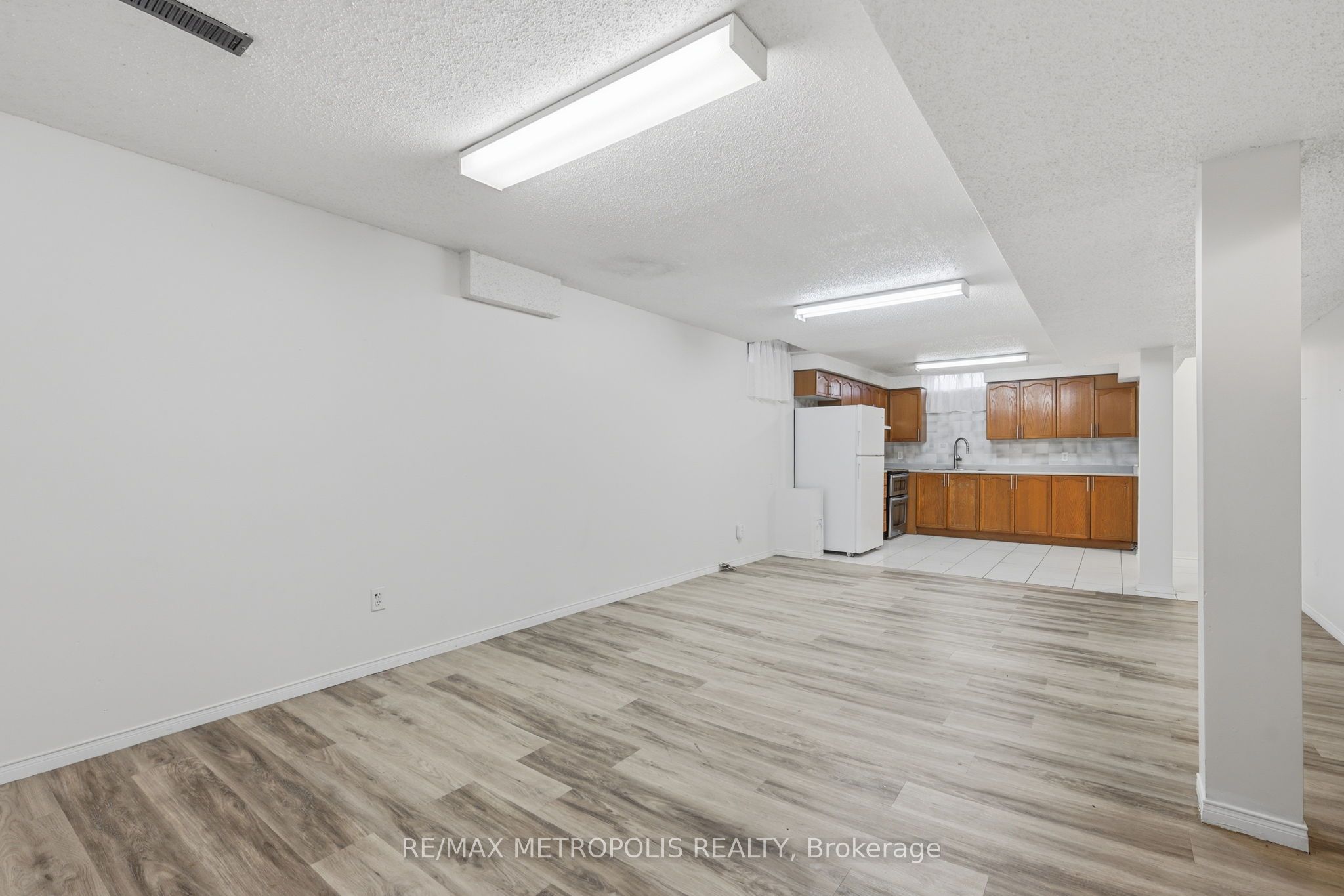 Additional image 2 of BSMT-584 Strouds Lane, Pickering, ON, L1V 4S6