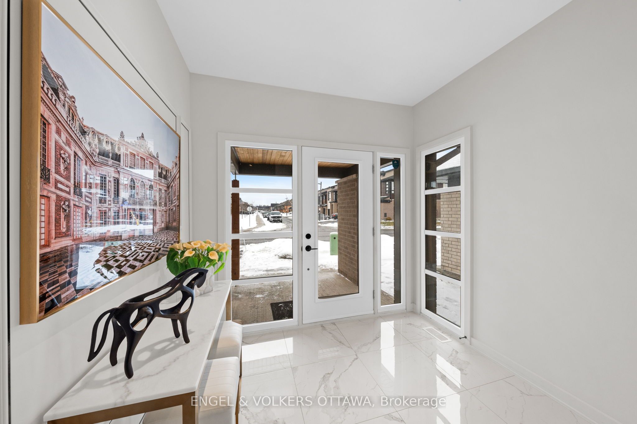 Additional image 2 of 250 Shuttleworth Drive, Ottawa, ON, K1T 0T4