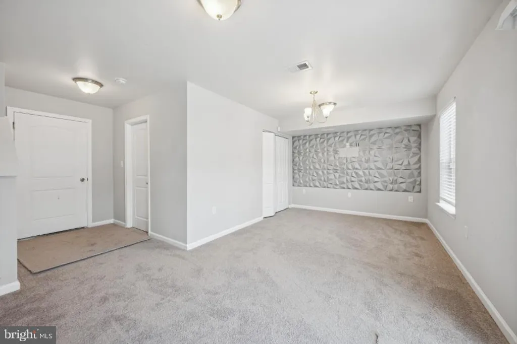 Additional image 9 of 640 Jacobsen Circle, Newark, DE 19702