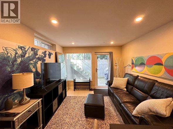 469 W 20TH AVENUE, Vancouver, BC, V5Y2C7