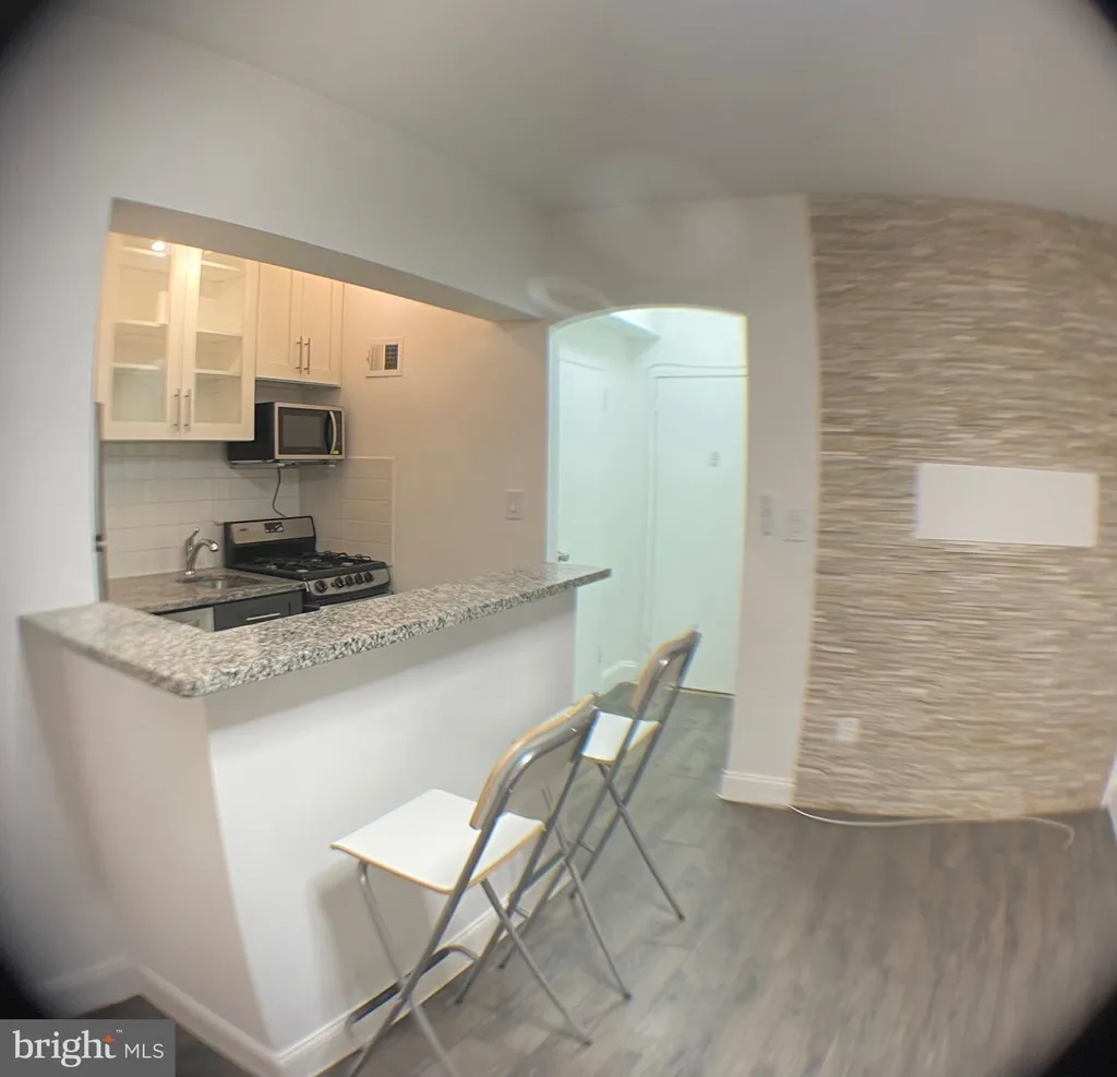 Additional image 15 of 1 Scott Cir NW Unit 118, Washington, DC 20036