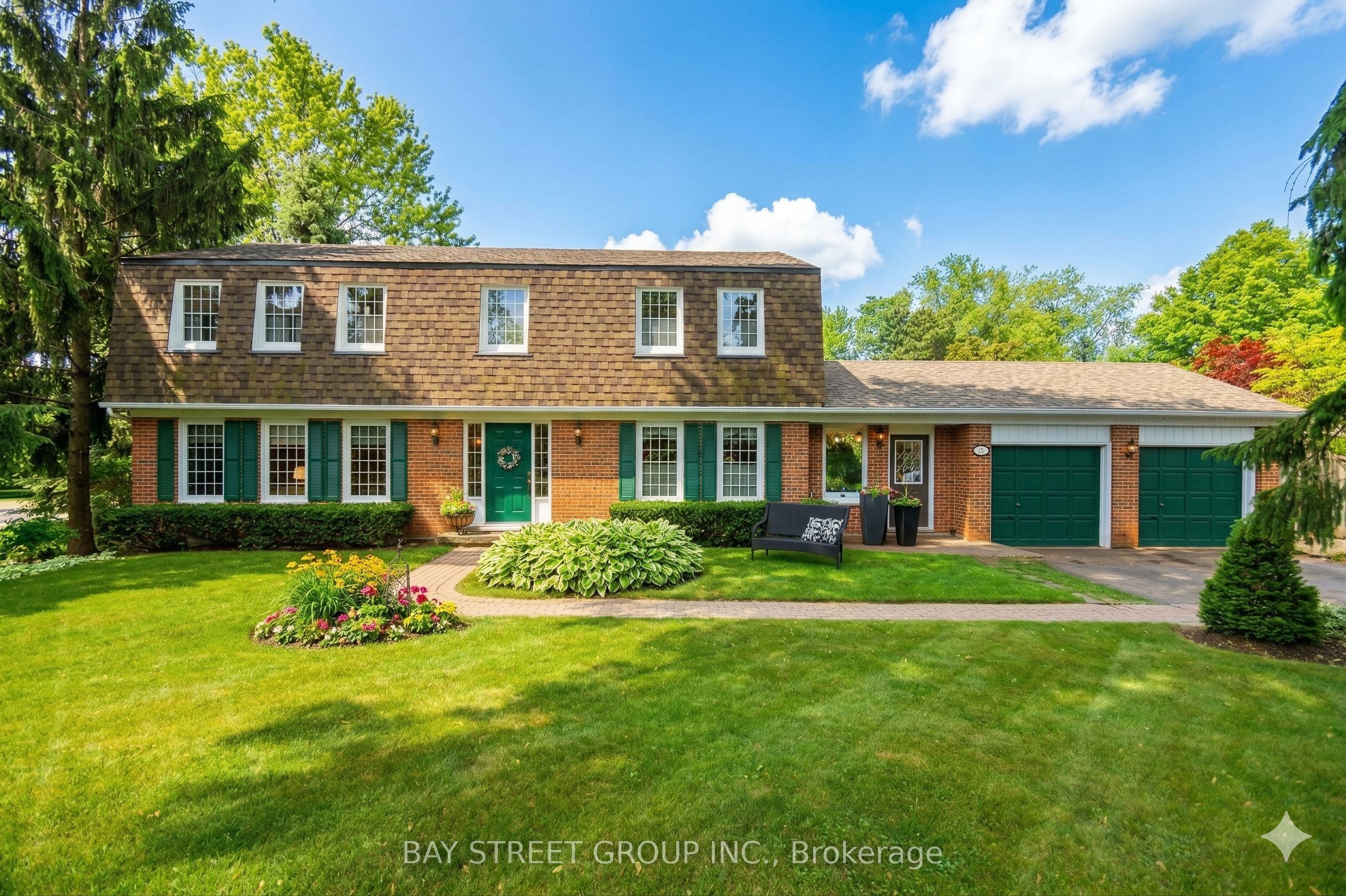2374 Bennington Gate, Oakville, ON, L6J 5N6