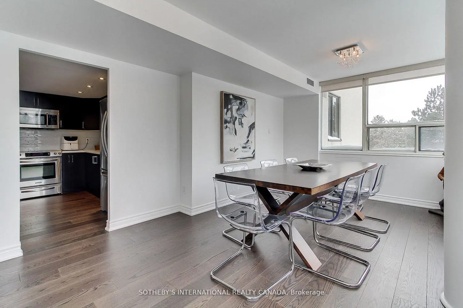 Additional image 7 of 40 Harding Boulevard 301