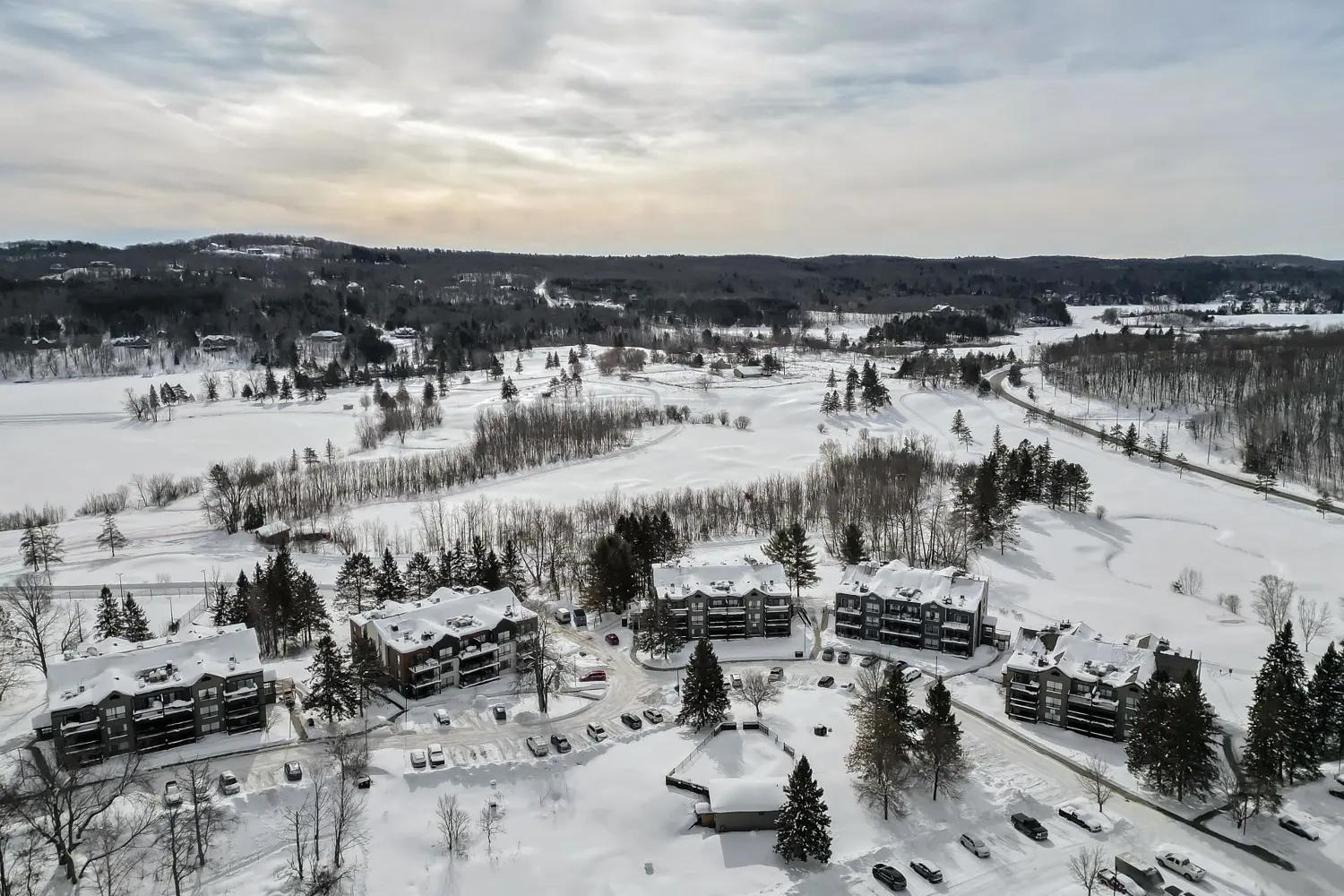 Additional image 9 of 1235 Deerhurst Drive 53-201