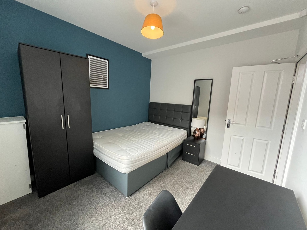 4 Bed End Terrace, Annie St, M6, N1 7GU