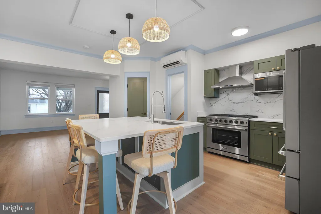 Additional image 2 of 837 Decatur Street NW, Washington, DC 20011