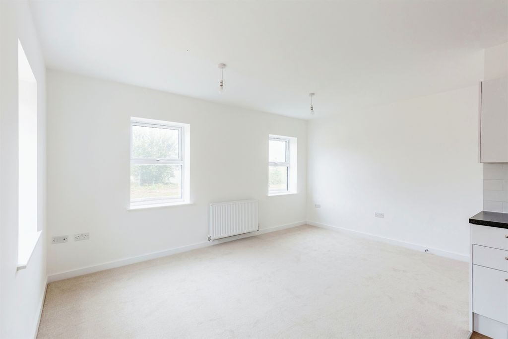Additional image 5 of 2 bed flat for saleSt. Crispin Drive, Northampton NN5
