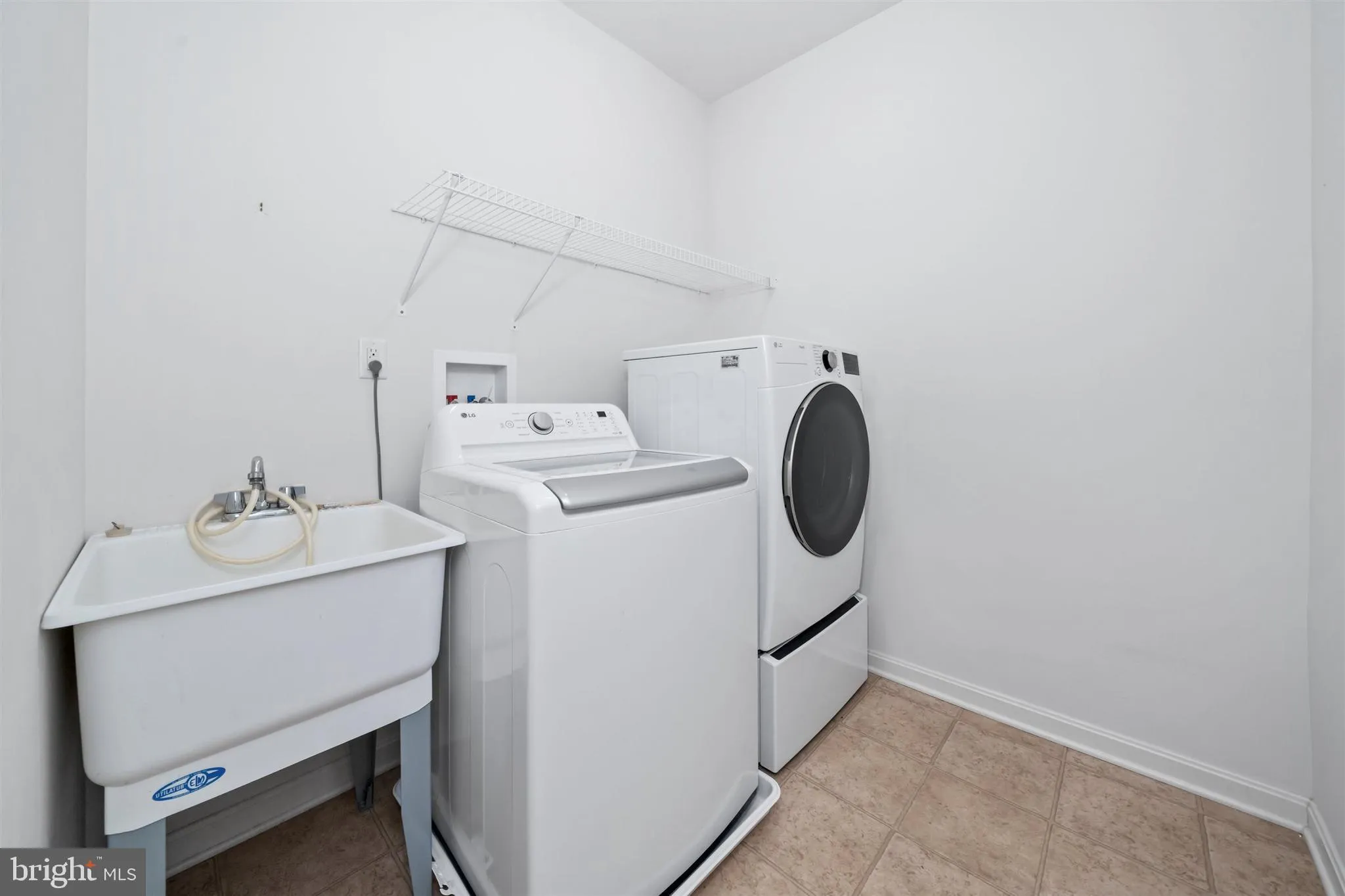 Additional image 60 of 64 Grand National Lane, Newark, DE 19702