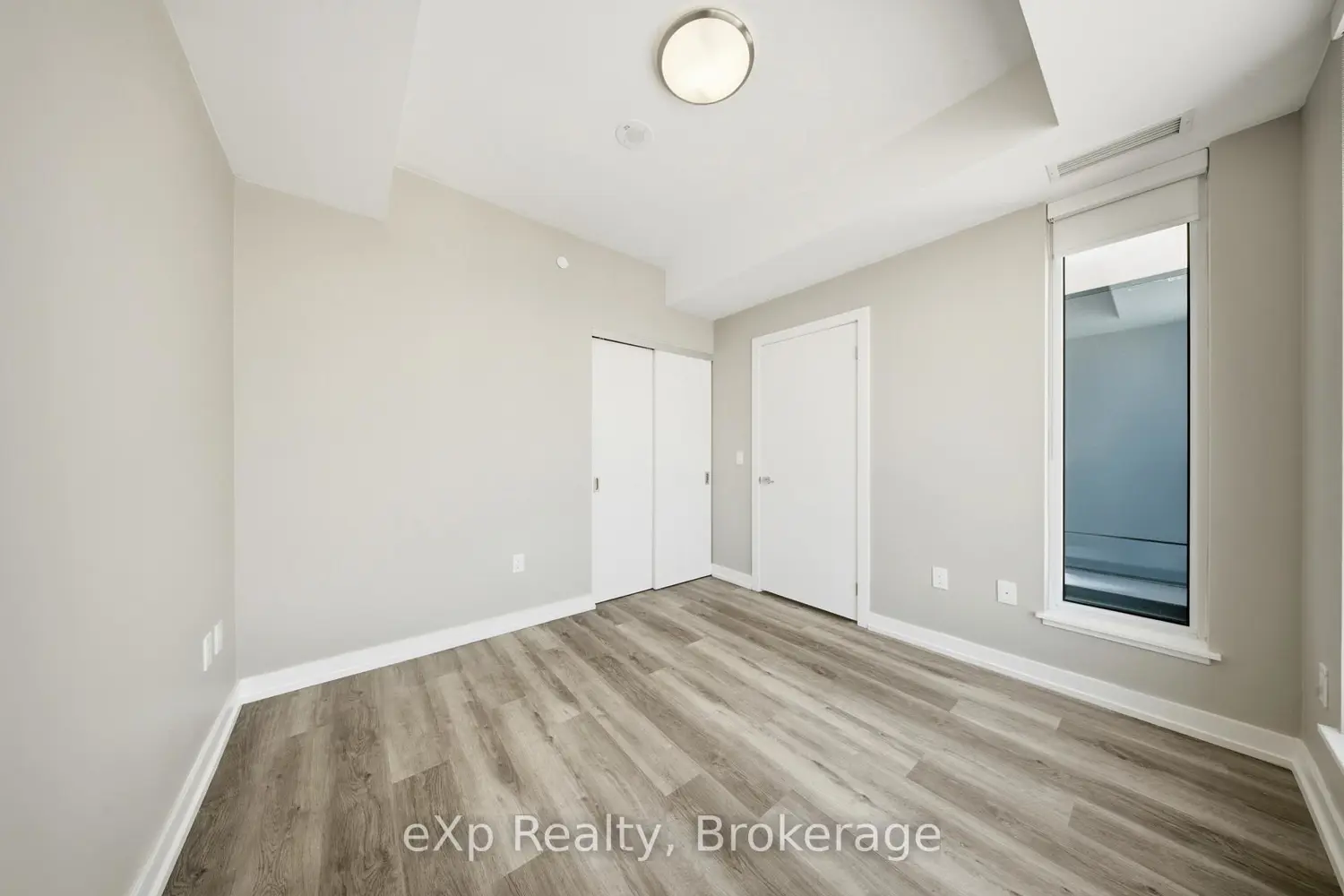 Additional image 16 of 15 Wellington Street 1810