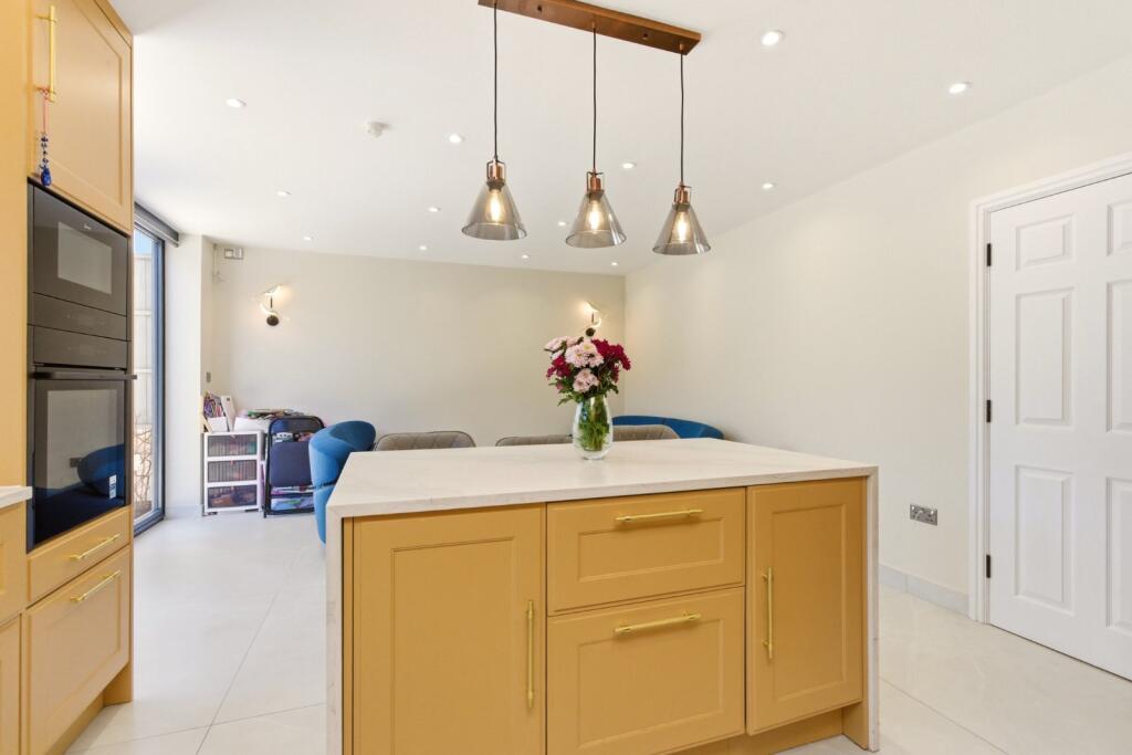 Additional image 5 of Woodstock Road South, St. Albans, Hertfordshire, AL1