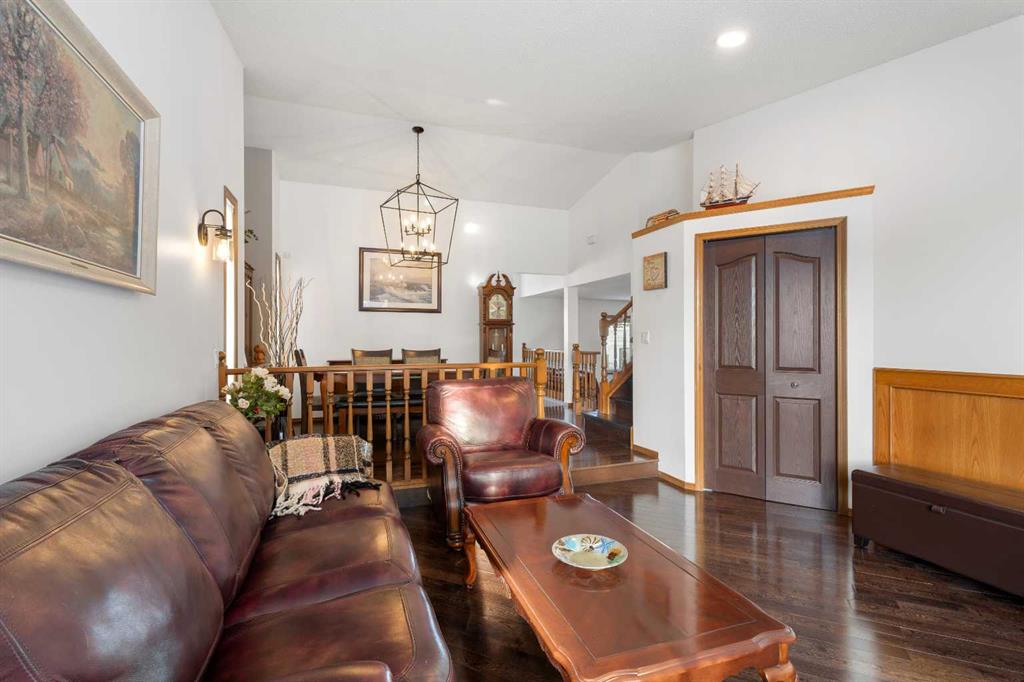 Additional image 4 of 70 Pasadena Gardens NE, Calgary, AB, T1Y 6M8