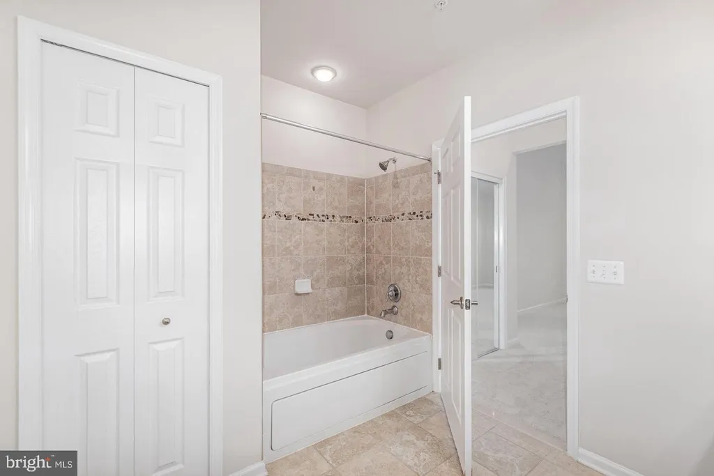 Additional image 16 of 1624 Hardwick Court Unit 402, Hanover, MD 21076