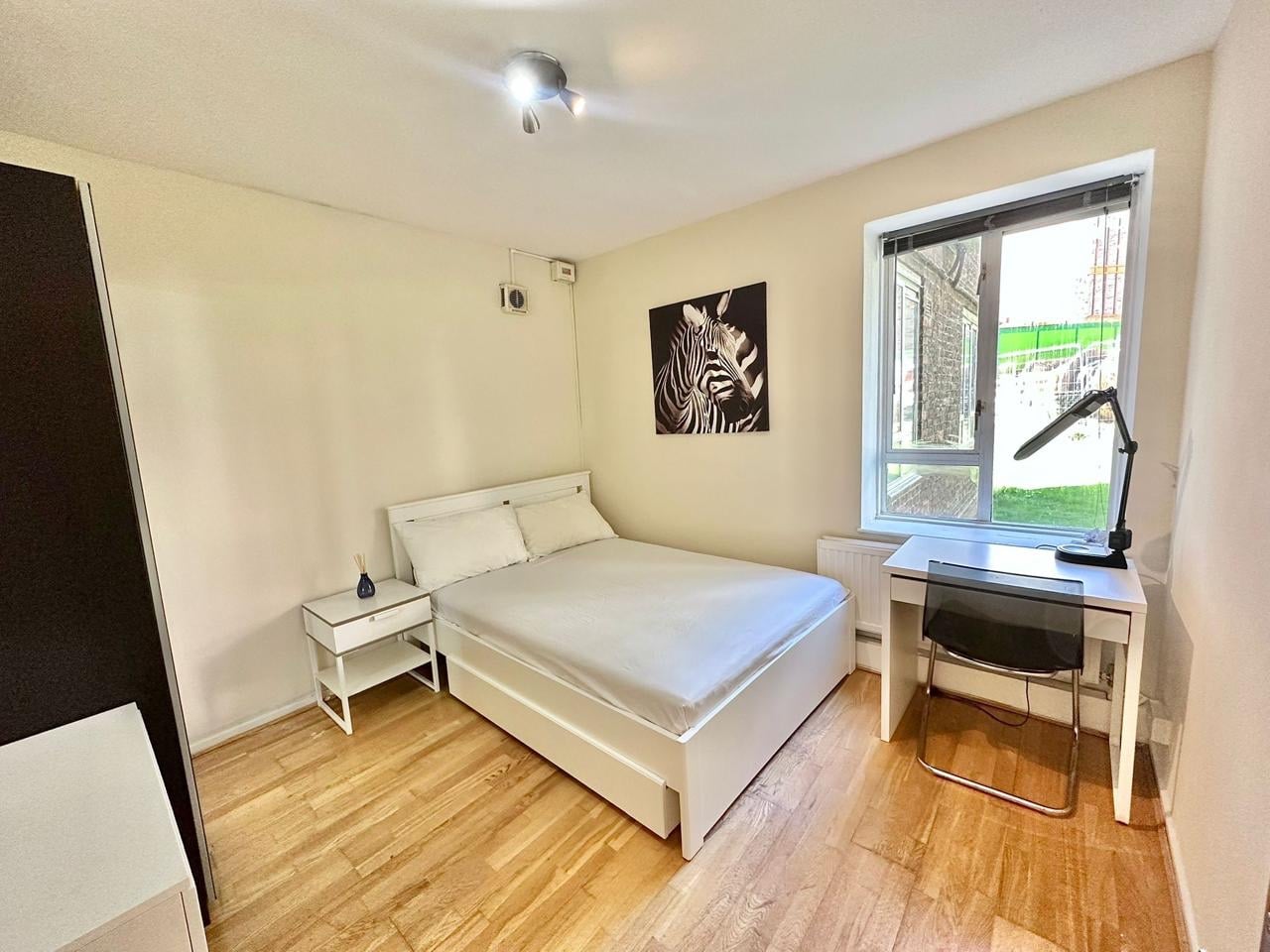 2 Bed Flat, Turnbull House, N1, N1 7GU