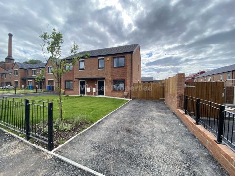 John Hogan Vc Road, Manchester M40