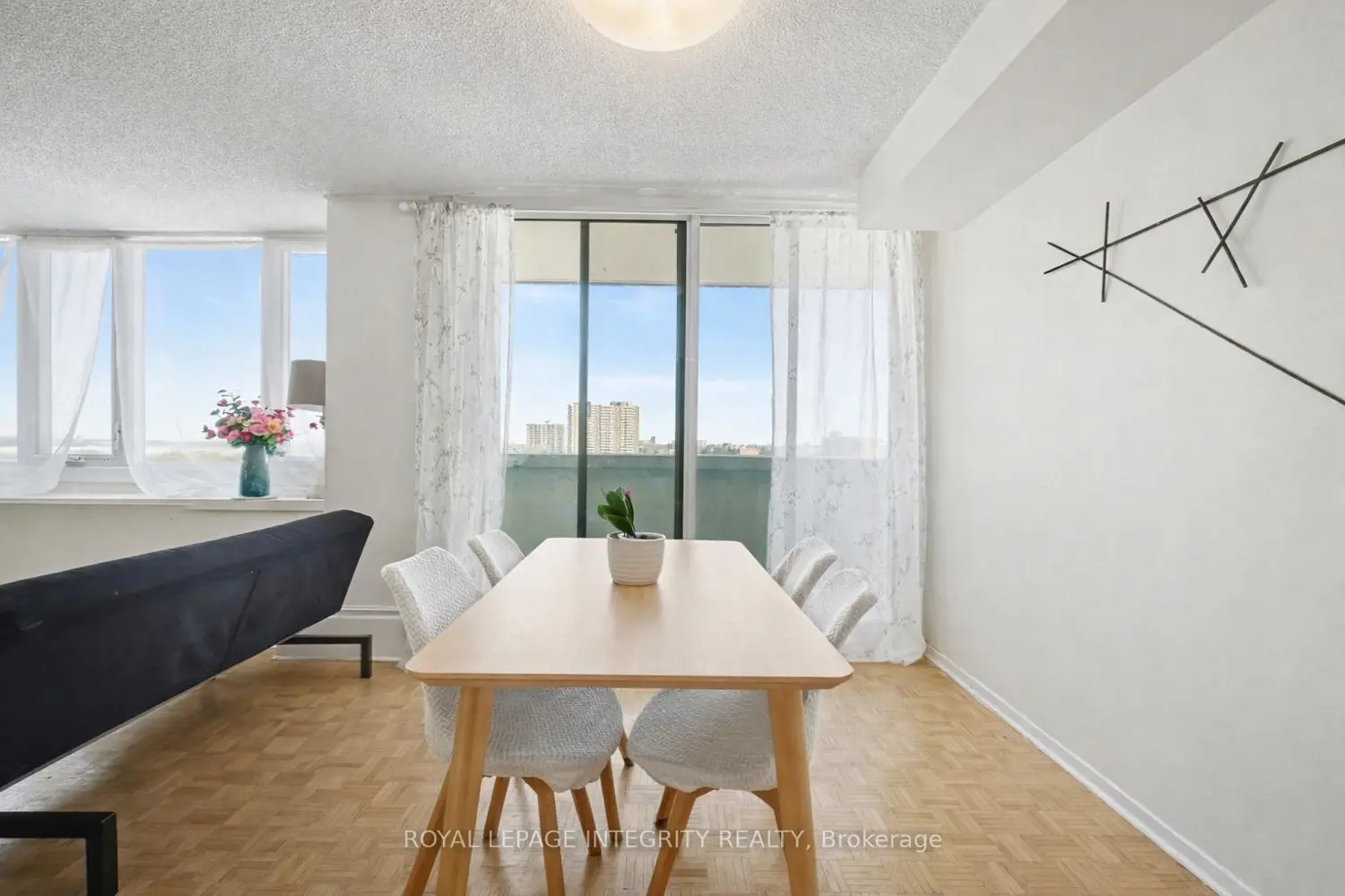 Additional image 11 of 2625 Regina Street 803