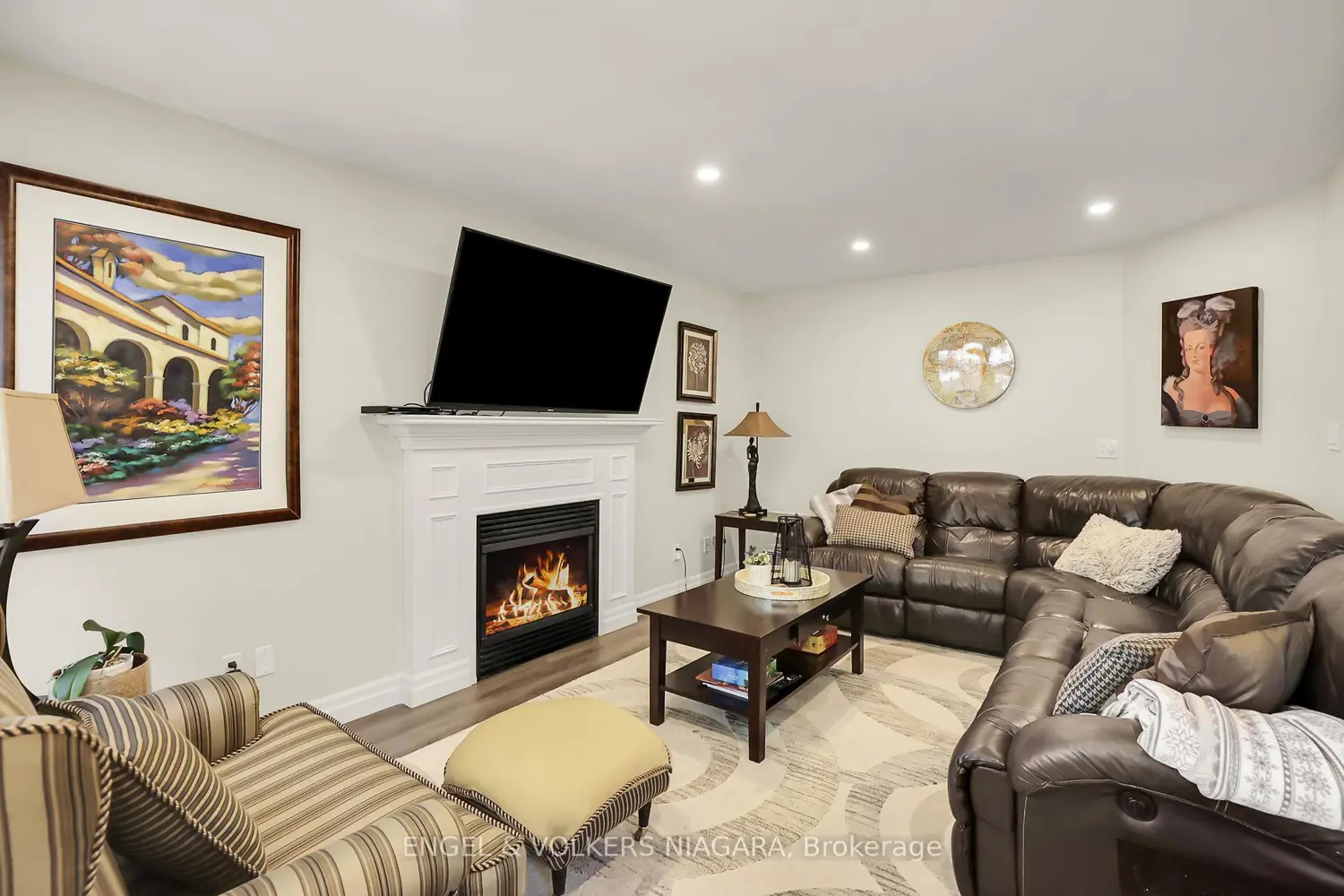 Additional image 10 of 624 Simcoe Street