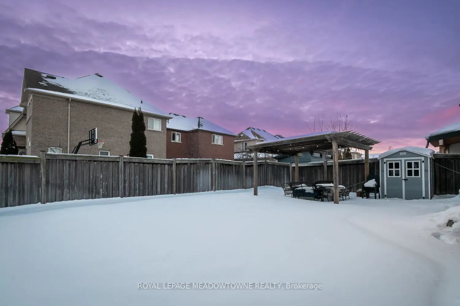 700 Serafini Crescent photo 3