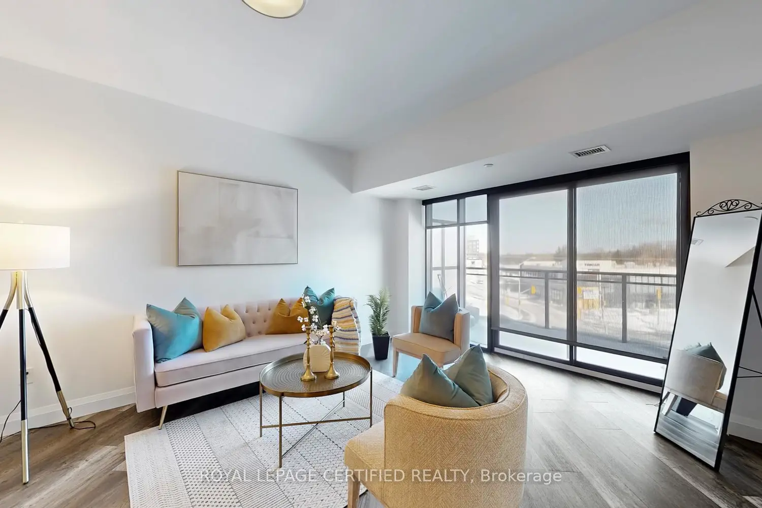 Additional image 7 of 332 Gosling Gardens 411