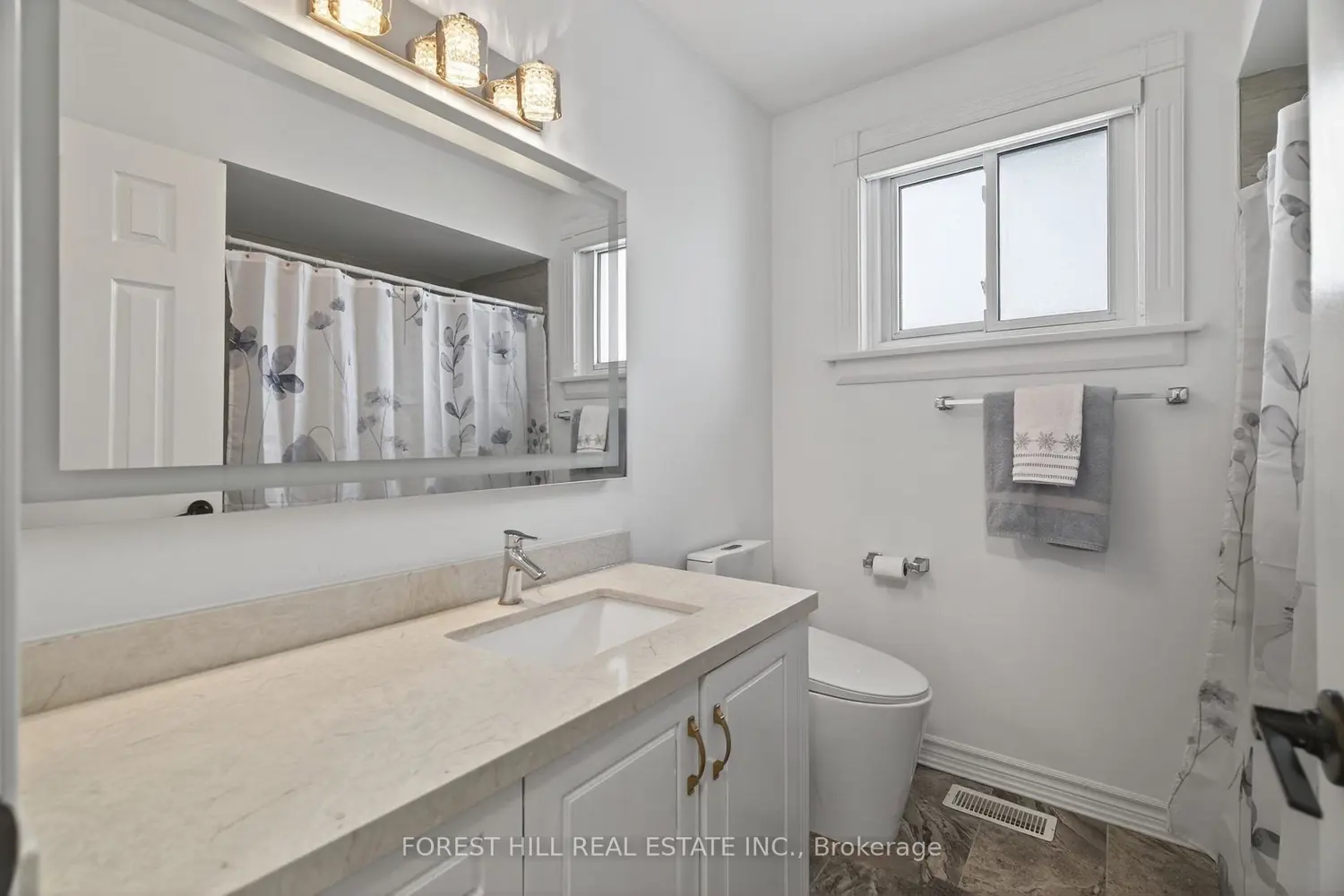 Additional image 12 of 55 Townsend Avenue