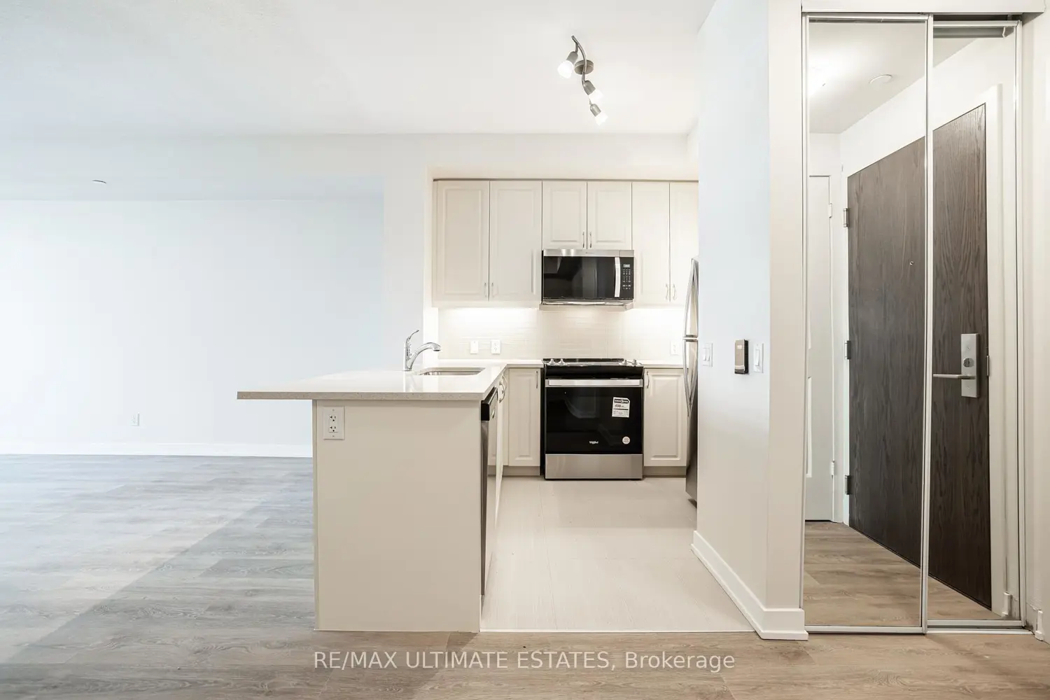 Additional image 13 of 4955 Yonge Street 1109