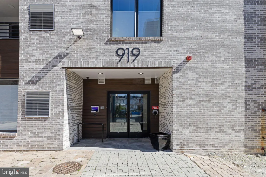 Additional image 28 of 919 12th Street NE Unit 305, Washington, DC 20002