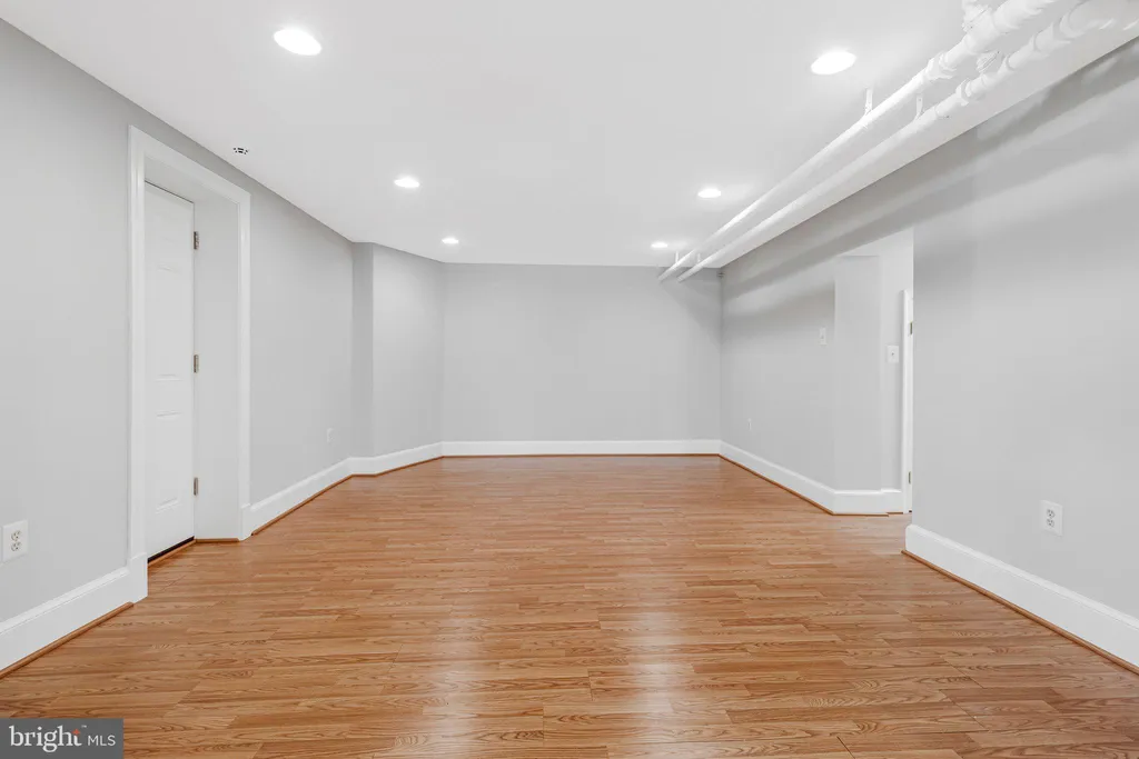 Additional image 32 of 2739 Chesapeake Street NW, Washington, DC 20008