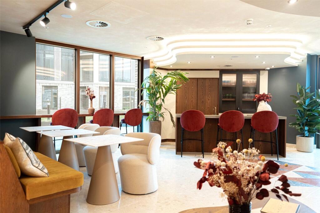 Additional image 12 of 2 Bed Flat, Dantzic Street, M4, N1 7GU