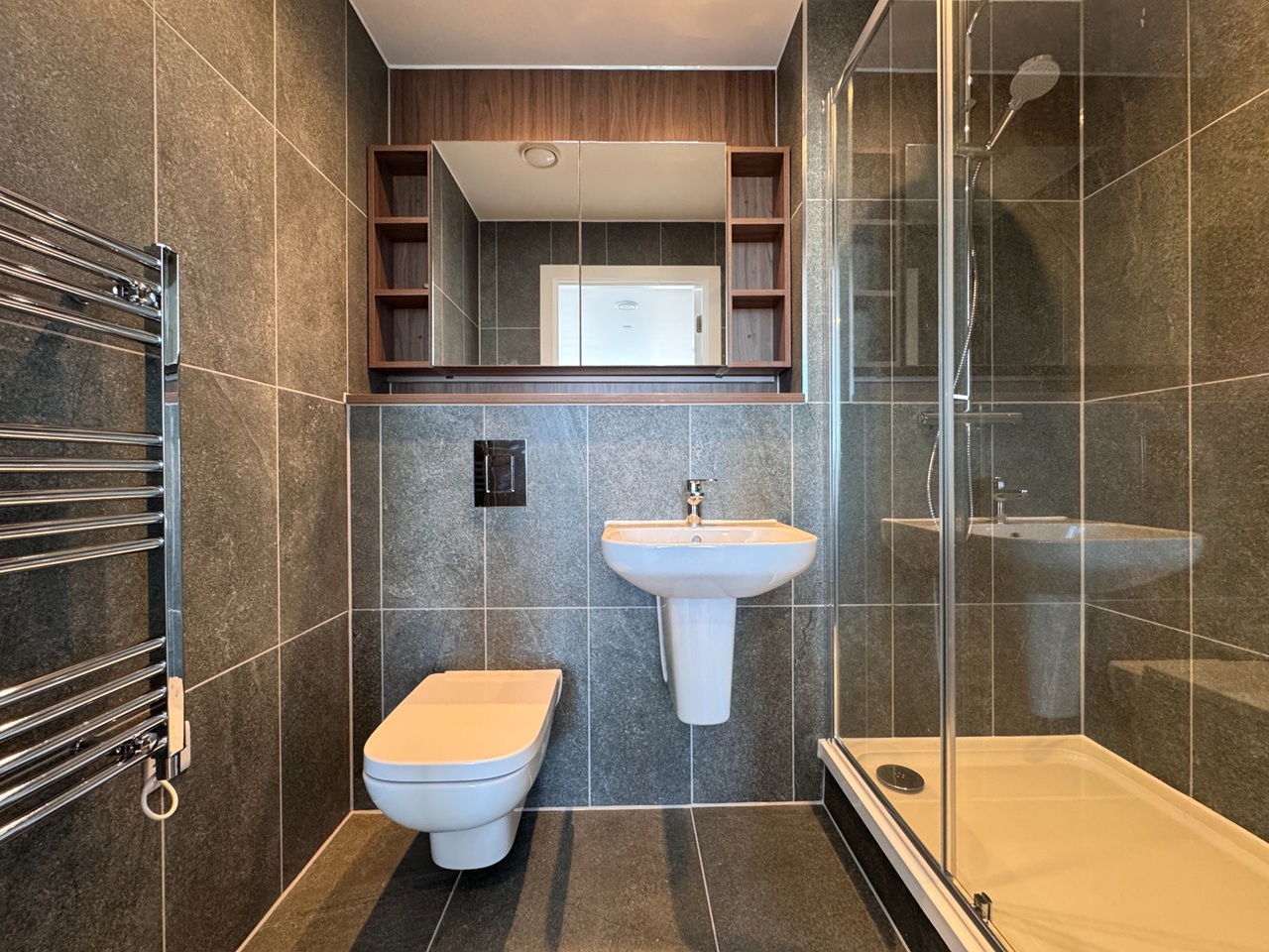 Additional image 11 of 2 Bed Flat, Port Street, M1, N1 7GU