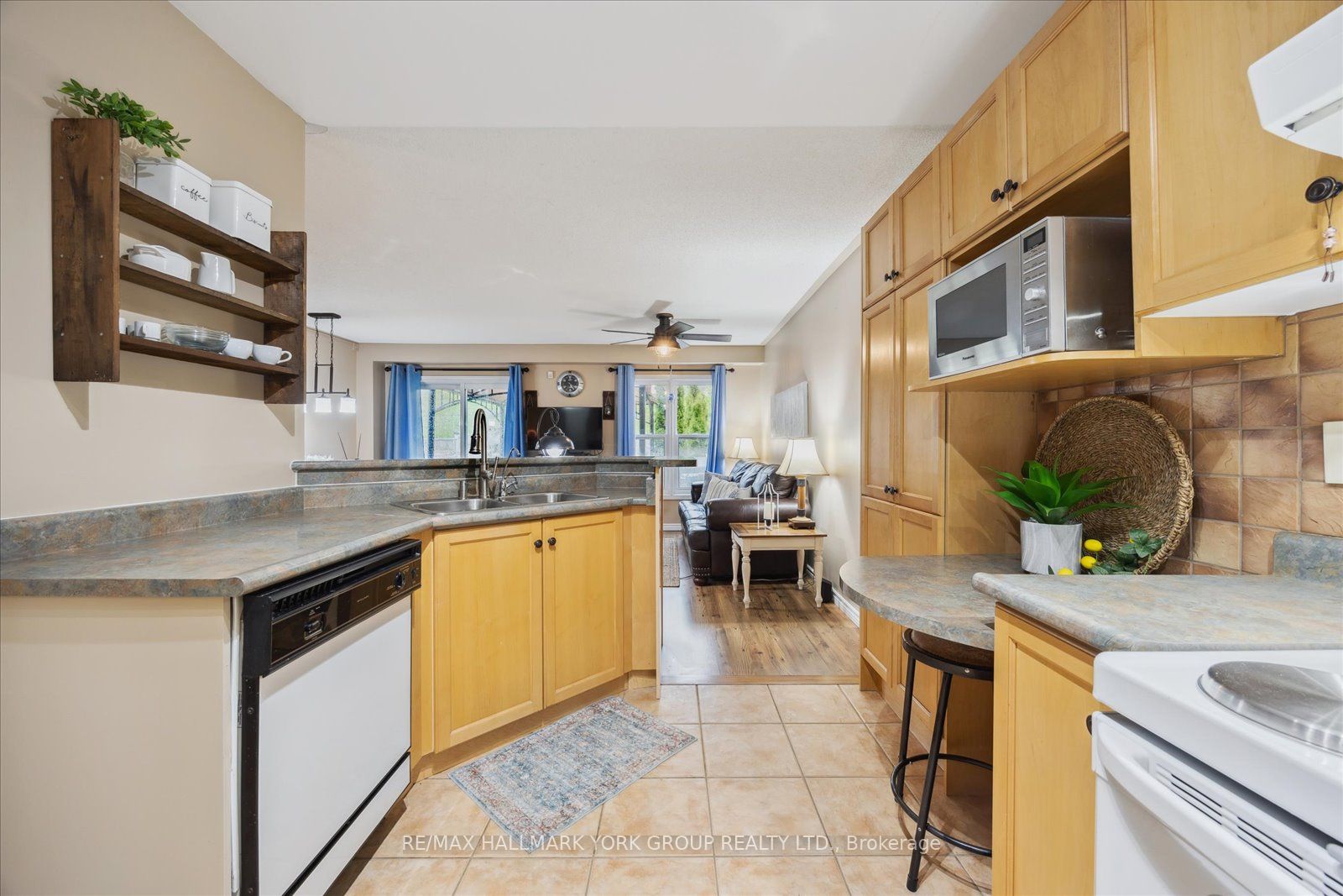 Additional image 6 of 11 Snedden Avenue, Aurora, ON, L4G 7J6