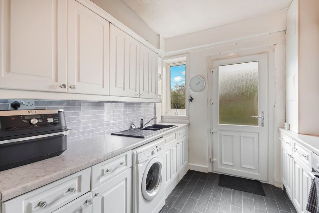 Additional image 7 of 2 bed flat for saleLeven Road, Coatbridge ML5