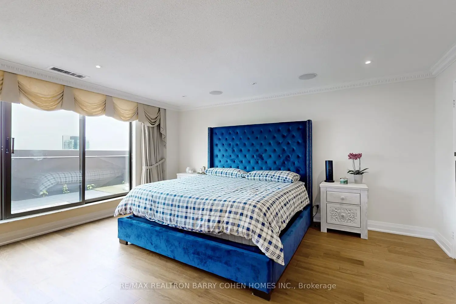 Additional image 8 of 100 Upper Madison Avenue 2803