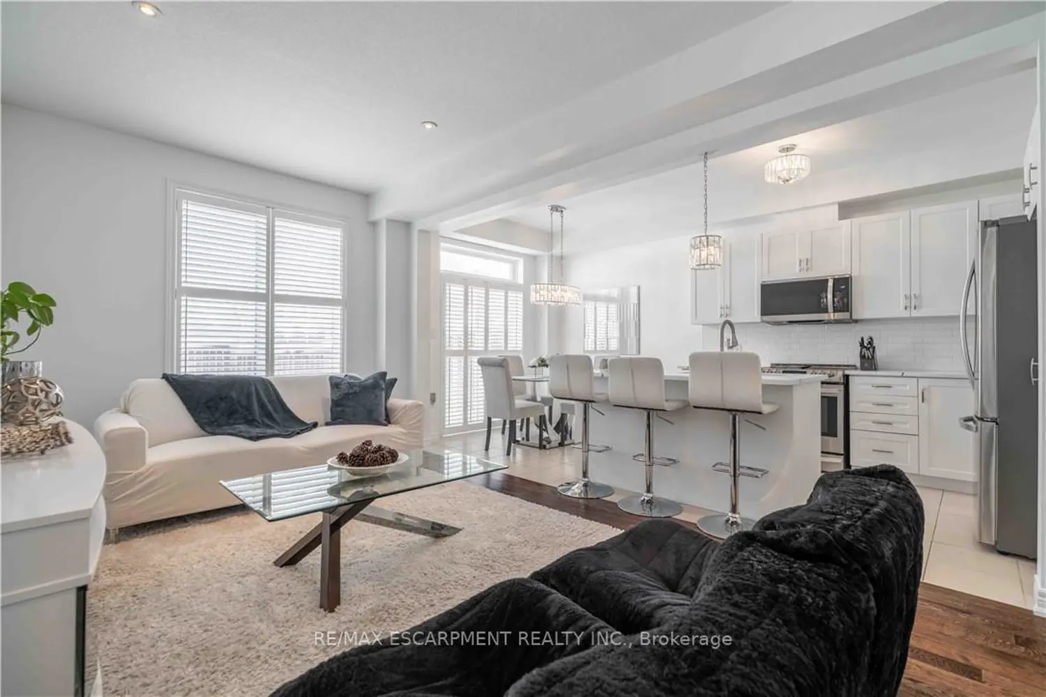 Additional image 3 of 90 Raymond Road 12