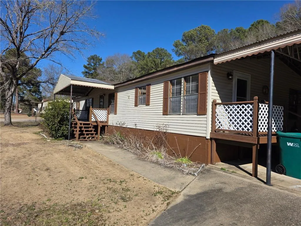 129 Bishop Road, Smiths Station, AL 36877