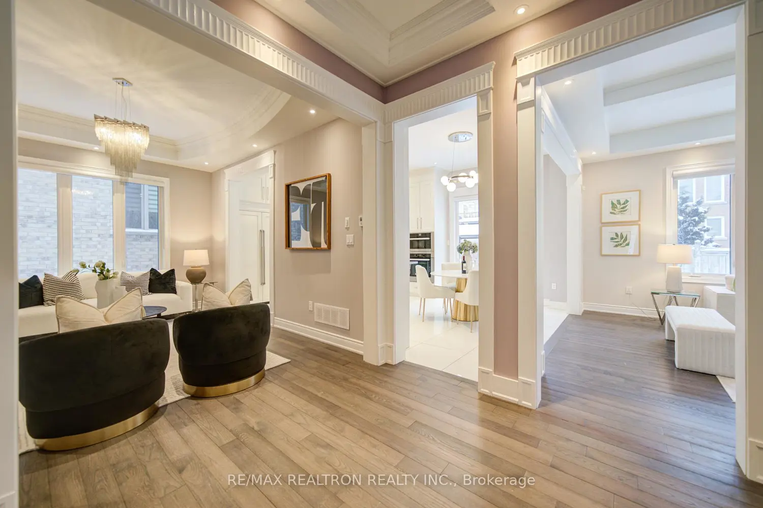 18 Giardina Crescent photo 2