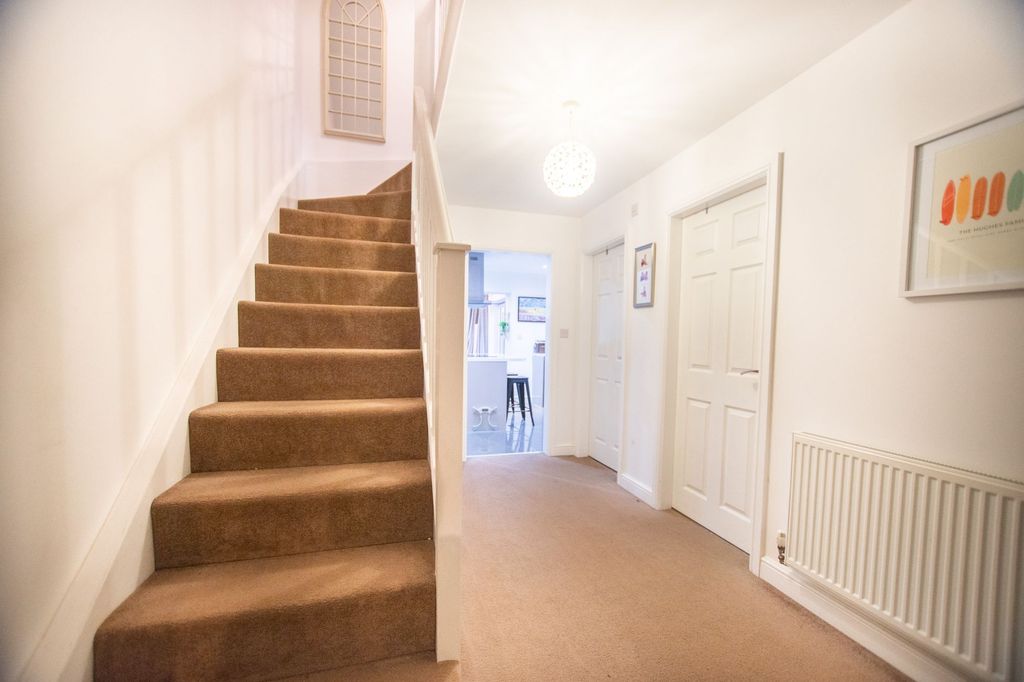 Additional image 12 of 5 bed semi-detached house for saleEastbourne Road, Hornsea HU18