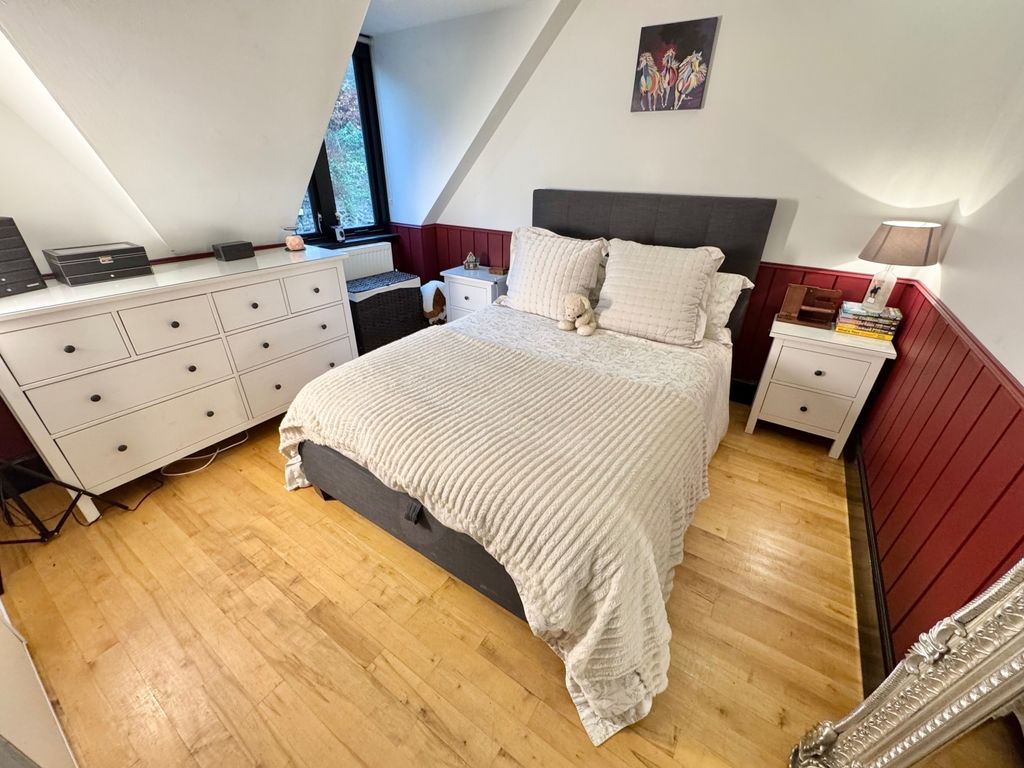 Additional image 5 of 2 bed flat for saleCastle Terrace, Bridge Of Weir PA11