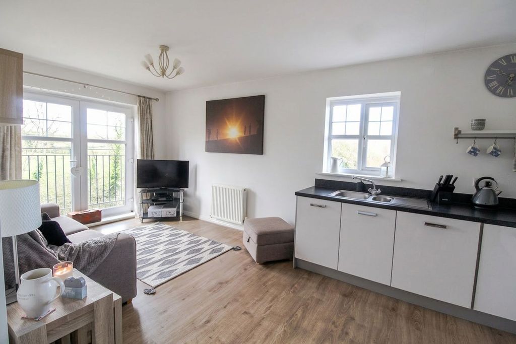 Additional image 6 of 2 bed flat for saleAspen Way, Penyffordd CH4