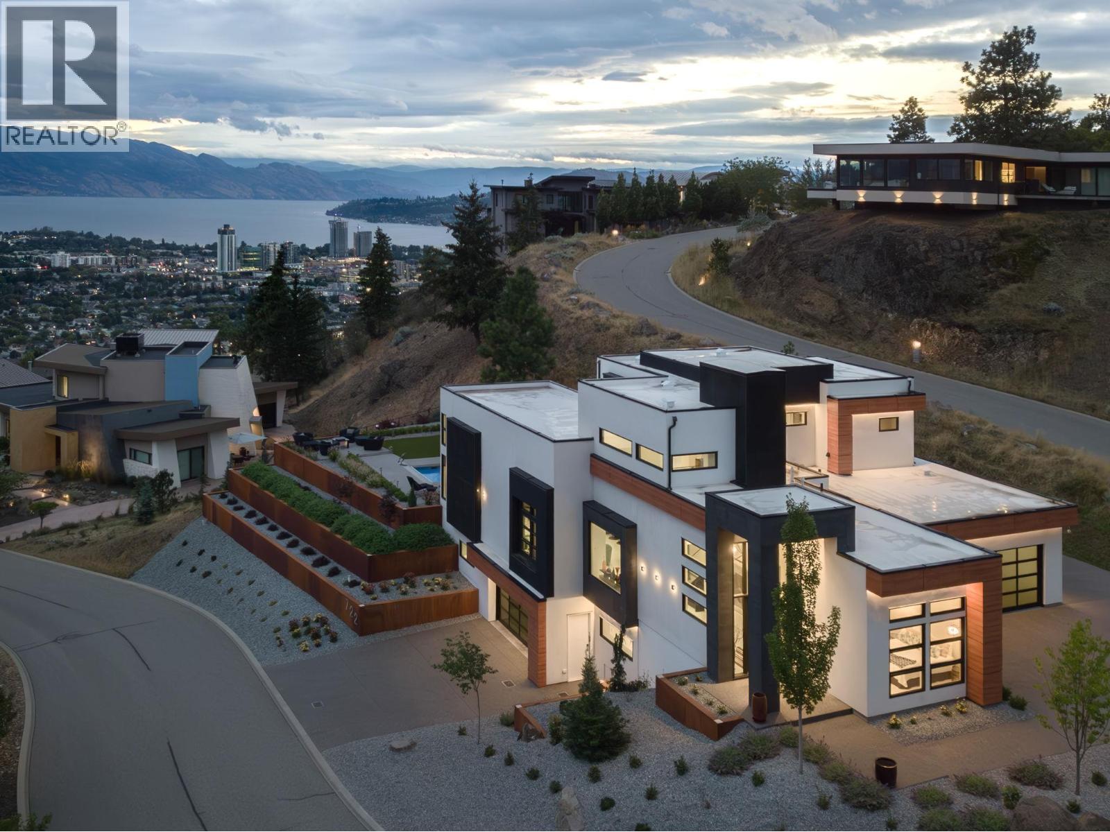 Additional image 3 of 722 Highpointe Place, Kelowna, BC, V1V2Y3