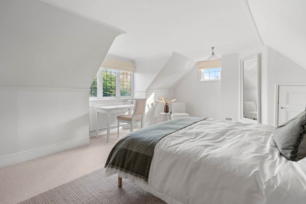 Additional image 60 of 6 bed detached house for saleRoundwood Avenue, Hutton Mount, Brentwood CM13