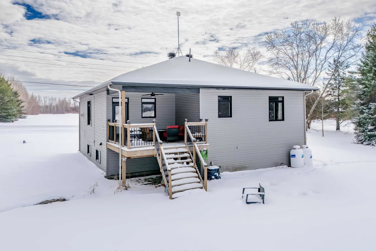 Additional image 13 of 16939 Eighth Road