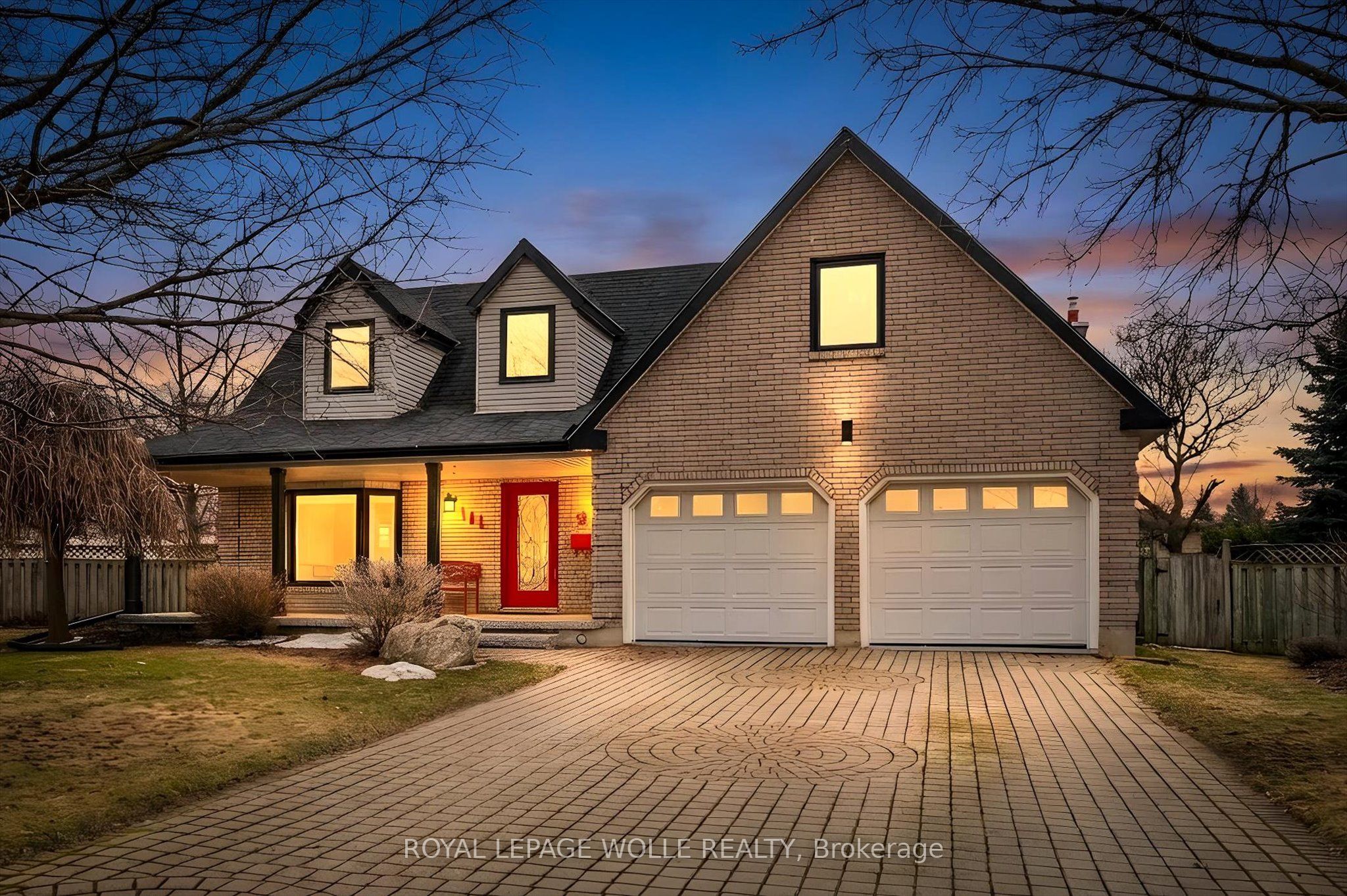 161 Ambleside Court, Waterloo, ON, N2K 3E3