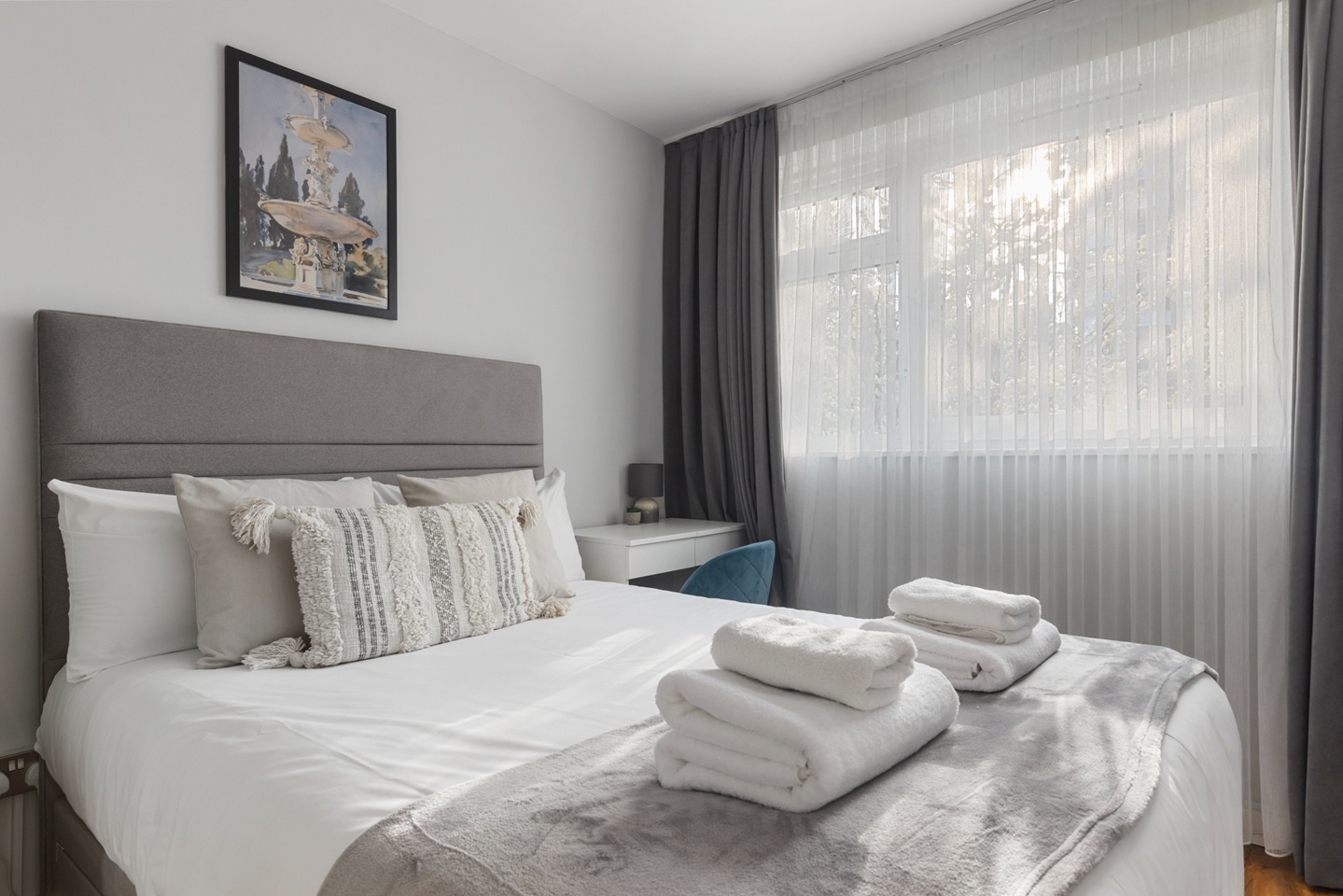 Additional image 2 of 3 Bed Flat, Short Term Let, N1, N1 7GU