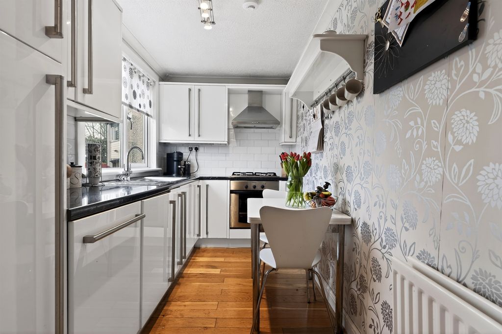 Additional image 7 of 2 bed semi-detached house for salePriory Avenue, Paisley PA3