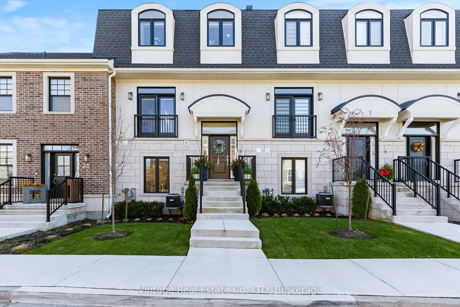 24 Willow Bank Common