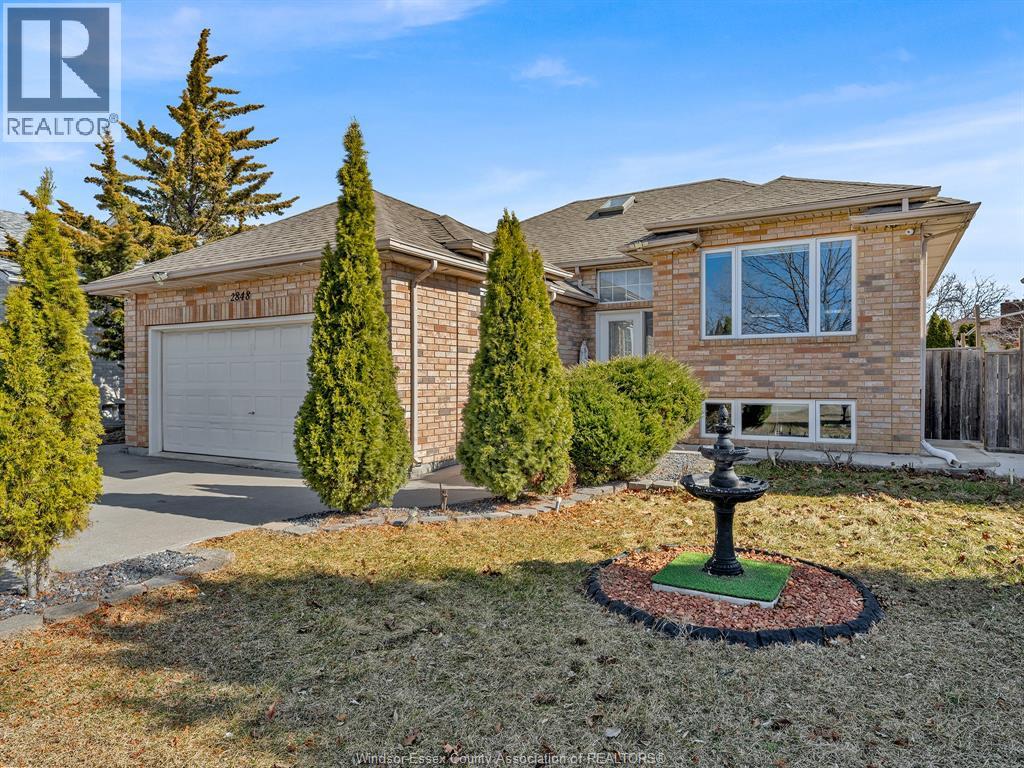 2848 Southridge , Windsor, ON, N8W5N2