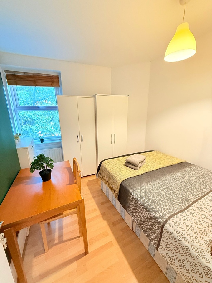 Additional image 5 of Room in a Shared Flat, Whitechapel Road, E1, N1 7GU