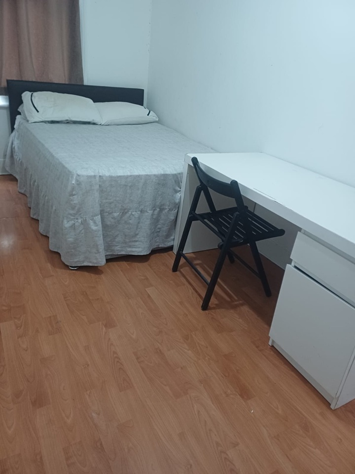Room in a Shared Flat, Acr Lane Brixton, SW2, N1 7GU
